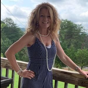 Meet your Posher, Jewel